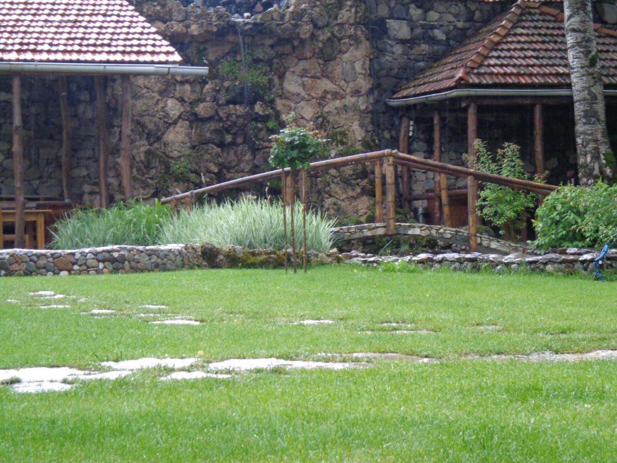 Bed and Breakfast Eco Garden Dilidschan Exterior foto