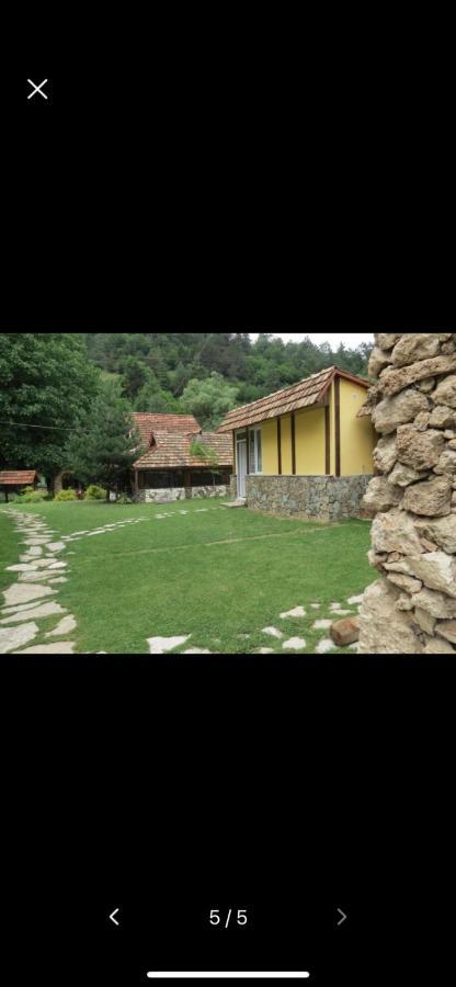 Bed and Breakfast Eco Garden Dilidschan Exterior foto
