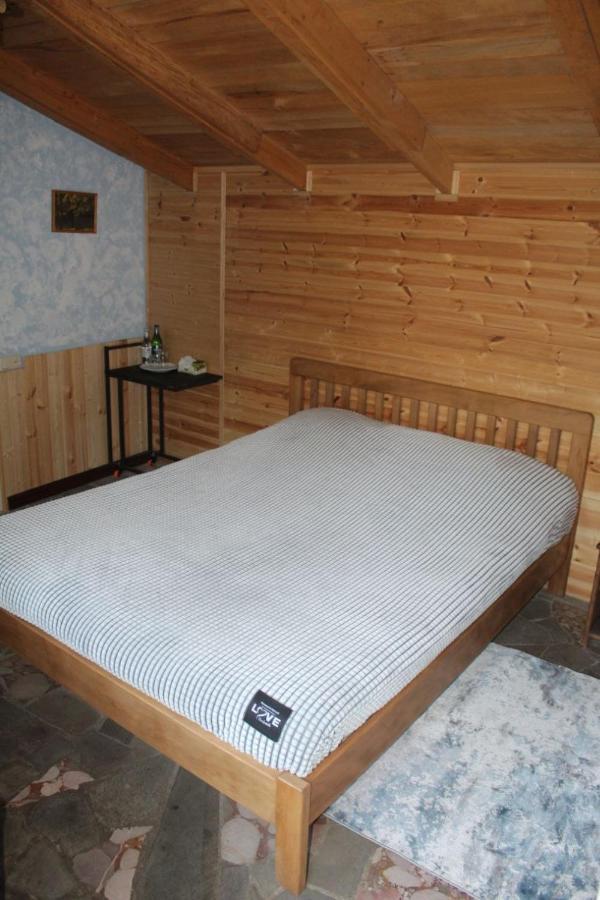 Bed and Breakfast Eco Garden Dilidschan Exterior foto
