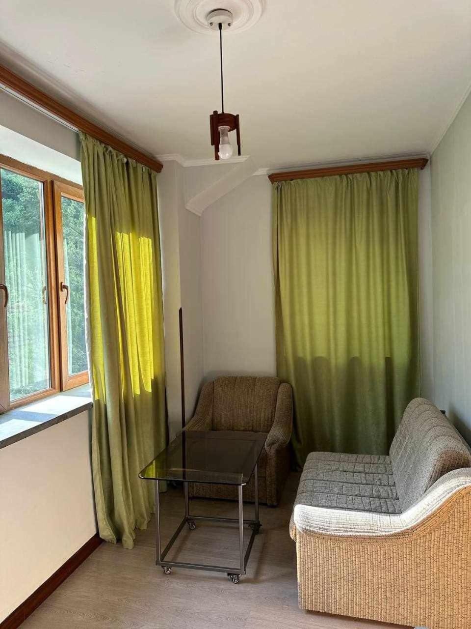 Bed and Breakfast Eco Garden Dilidschan Exterior foto